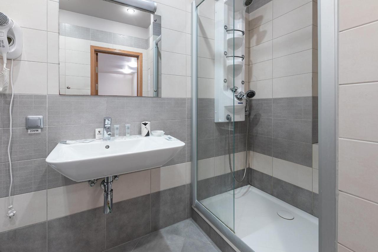 Jūrkalne Room In Guest Room - Valensija - Large Suite מראה חיצוני תמונה